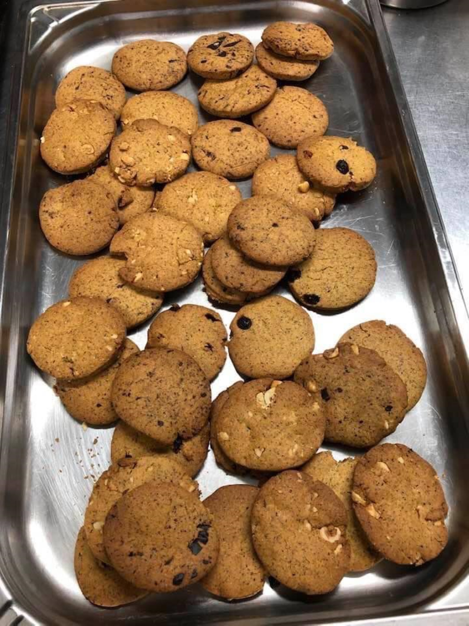 Al-Marnich – Biscottoni Rustici al Cioccolato e Nocciole Piemontesi